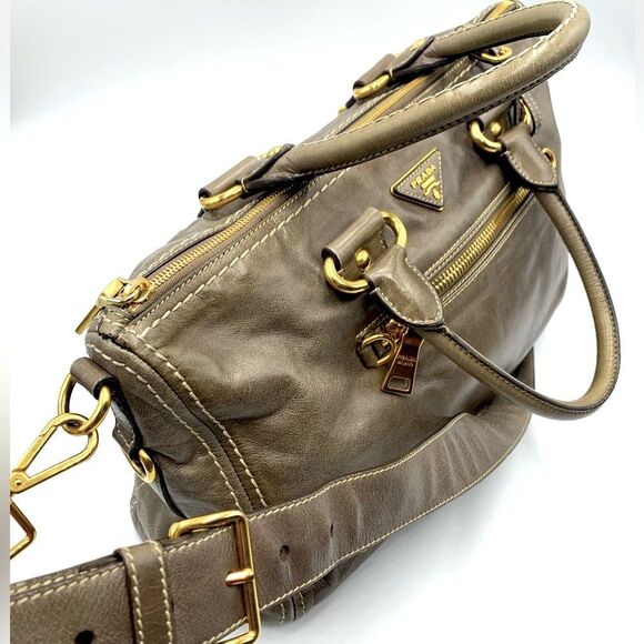 Auth PRADA Vitello Shine Bauletto Leather Tote Bag in Pomice Preloved Very Good - Picture 5 of 15